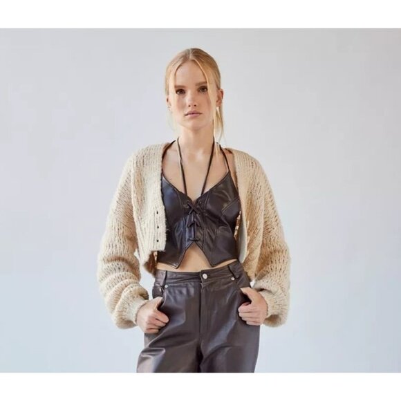 UO Sydney Cropped Cardigan XS Boho Chunky Knit Cardigan Cream Cozy Button - Picture 1 of 10